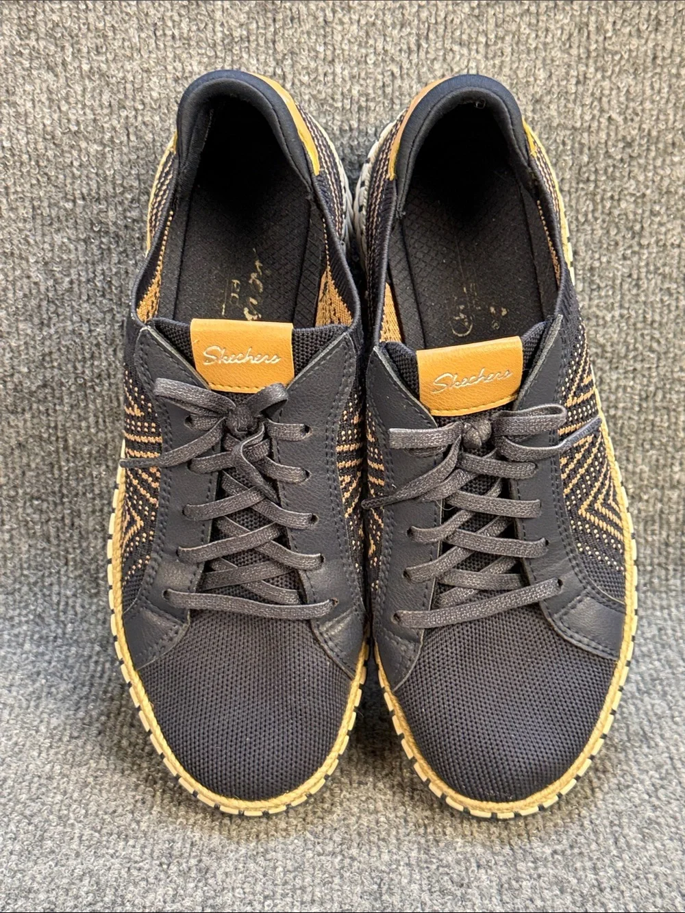 Skechers Navy & Tan Platform Knit Lace-Up Sneakers Size 9.5